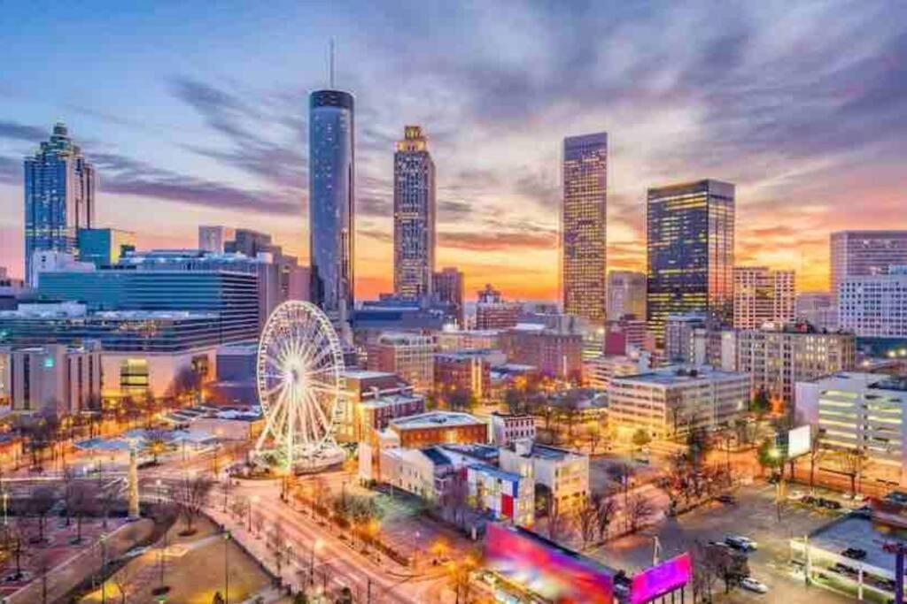 Bmw Suite King Bd,Wd, Fast Wifi Free Parking, Pool, Hospitals Atlanta Bagian luar foto