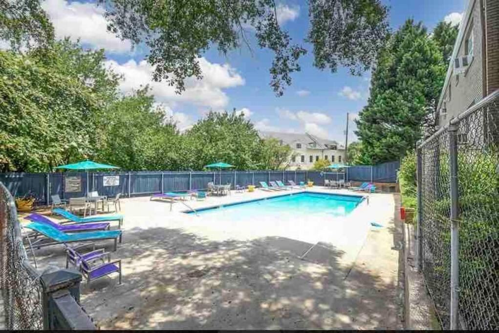 Bmw Suite King Bd,Wd, Fast Wifi Free Parking, Pool, Hospitals Atlanta Bagian luar foto