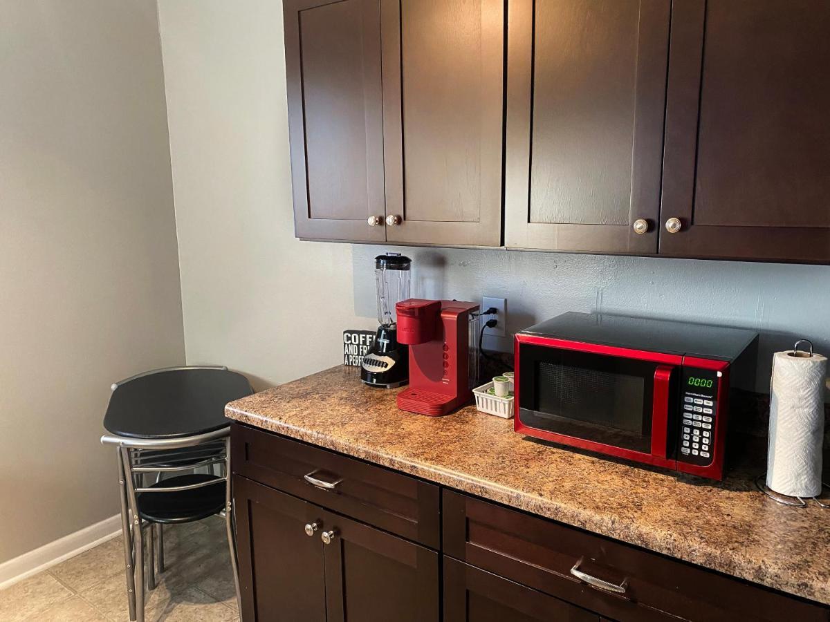 Bmw Suite King Bd,Wd, Fast Wifi Free Parking, Pool, Hospitals Atlanta Bagian luar foto